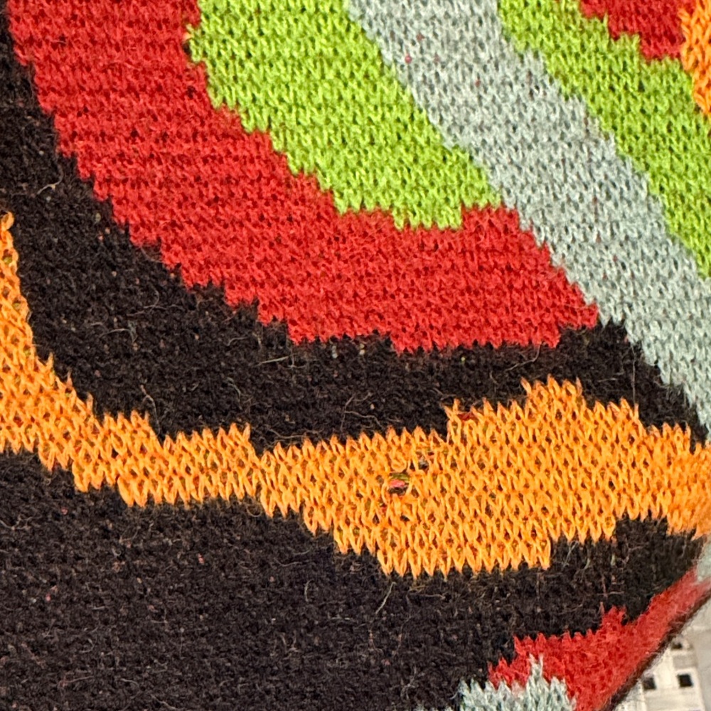 FARM Rio Multicolor Abstract Sweater - Picture 5 of 5